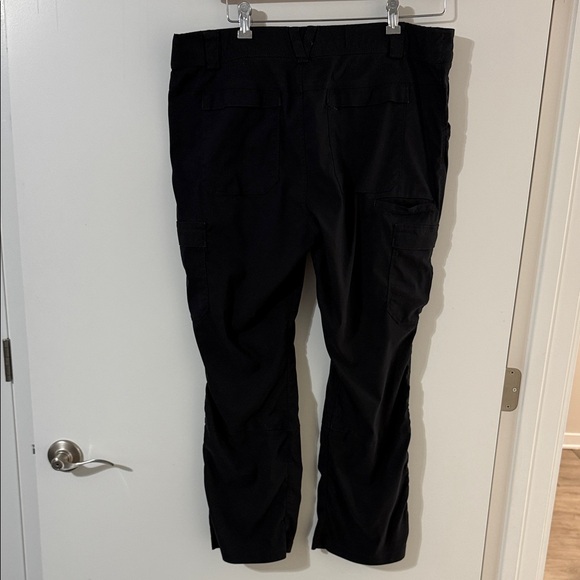 Duluth Women Cargo Pants - Picture 4 of 5